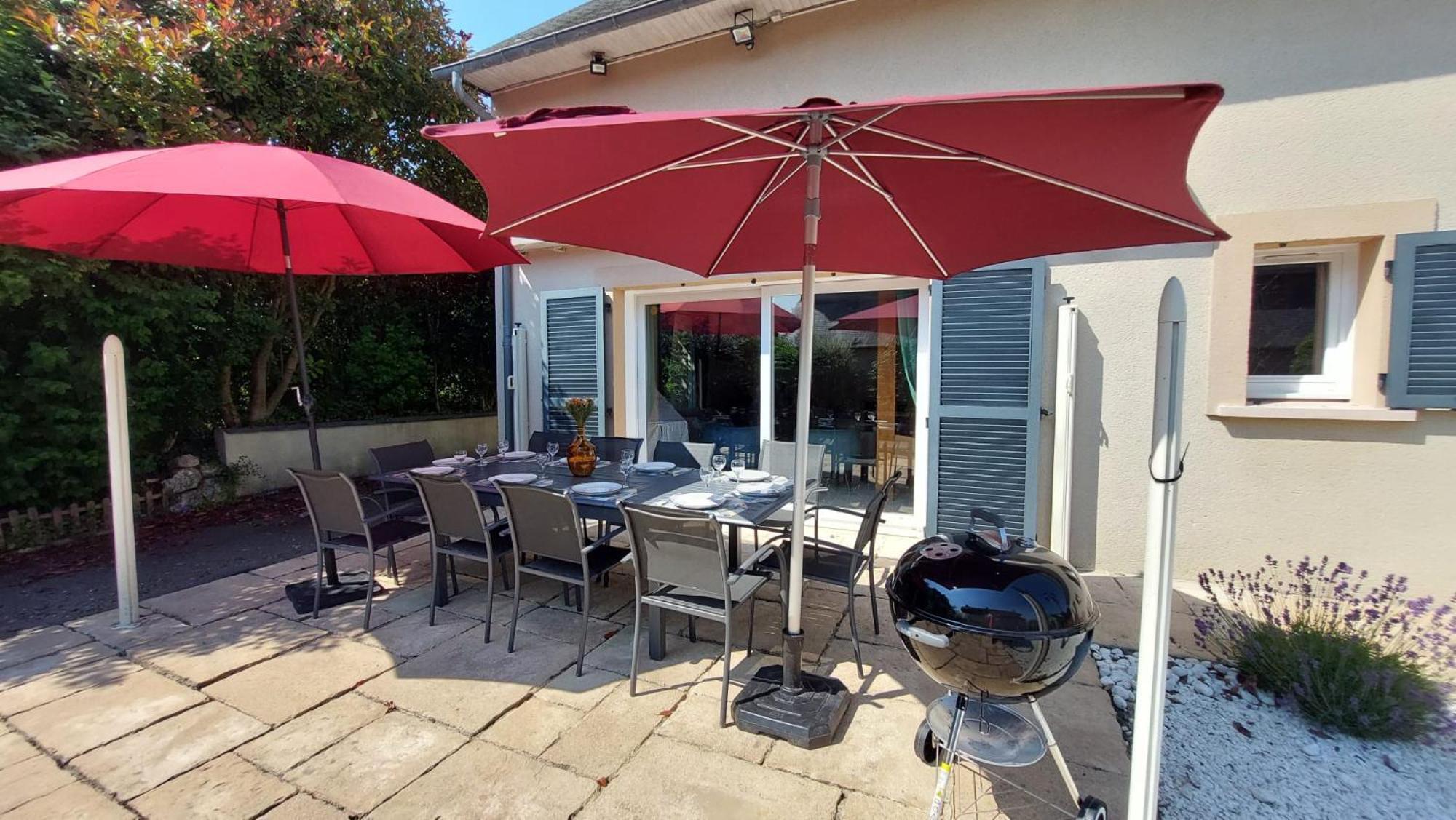 Le So Art, Grande Maison 4 Chambres, Terrain De Petanque, Grand Jardin Clos, Flipper, Babyfoot, Jeux Arcade, Ping Pong,1 Km Mer, Proche Golf, Port En Bessin, Bayeux Et Plages Du Debarquement, Adaptee Enfants Commes Экстерьер фото