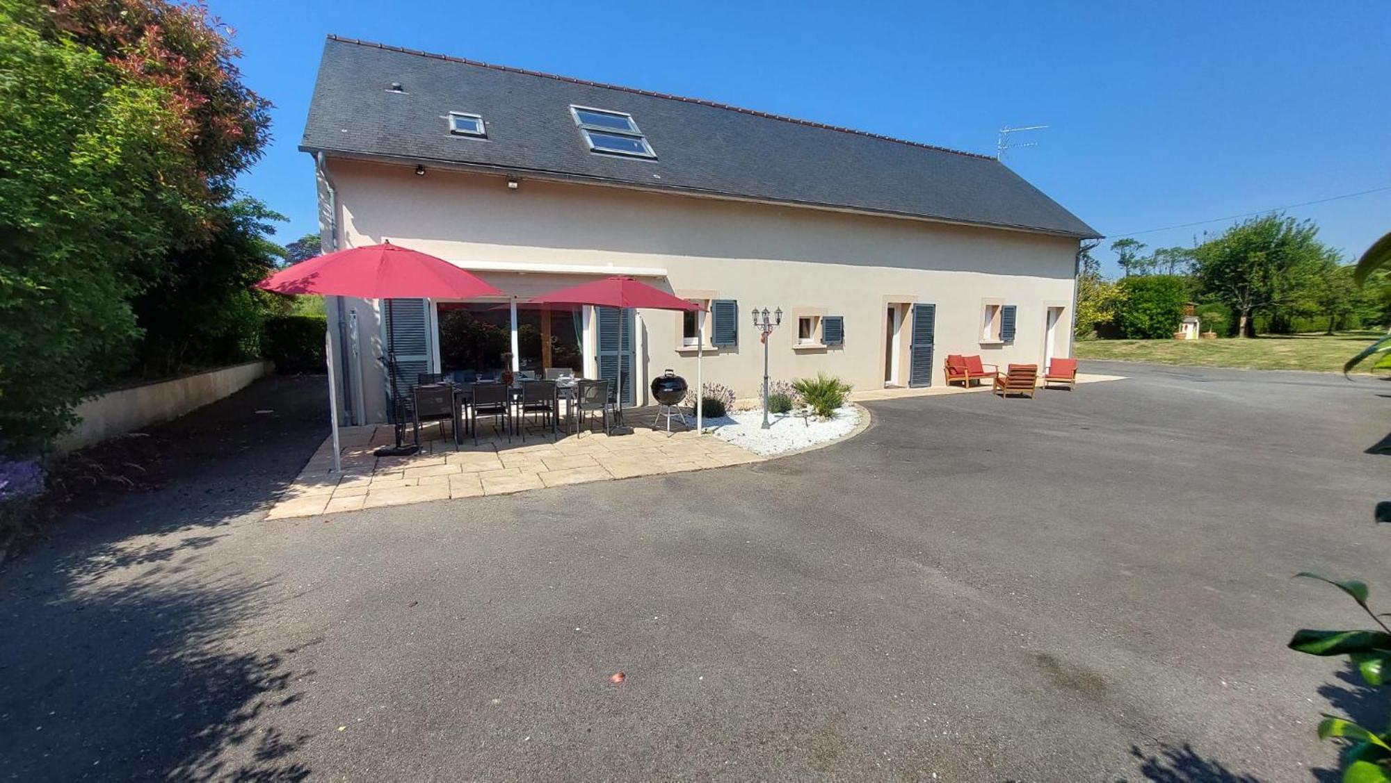 Le So Art, Grande Maison 4 Chambres, Terrain De Petanque, Grand Jardin Clos, Flipper, Babyfoot, Jeux Arcade, Ping Pong,1 Km Mer, Proche Golf, Port En Bessin, Bayeux Et Plages Du Debarquement, Adaptee Enfants Commes Экстерьер фото