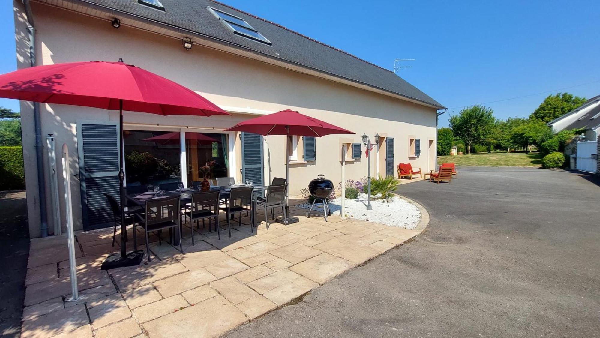 Le So Art, Grande Maison 4 Chambres, Terrain De Petanque, Grand Jardin Clos, Flipper, Babyfoot, Jeux Arcade, Ping Pong,1 Km Mer, Proche Golf, Port En Bessin, Bayeux Et Plages Du Debarquement, Adaptee Enfants Commes Экстерьер фото