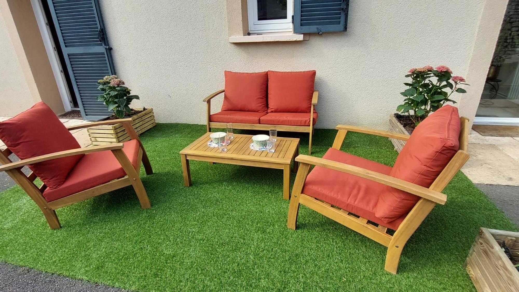 Le So Art, Grande Maison 4 Chambres, Terrain De Petanque, Grand Jardin Clos, Flipper, Babyfoot, Jeux Arcade, Ping Pong,1 Km Mer, Proche Golf, Port En Bessin, Bayeux Et Plages Du Debarquement, Adaptee Enfants Commes Экстерьер фото