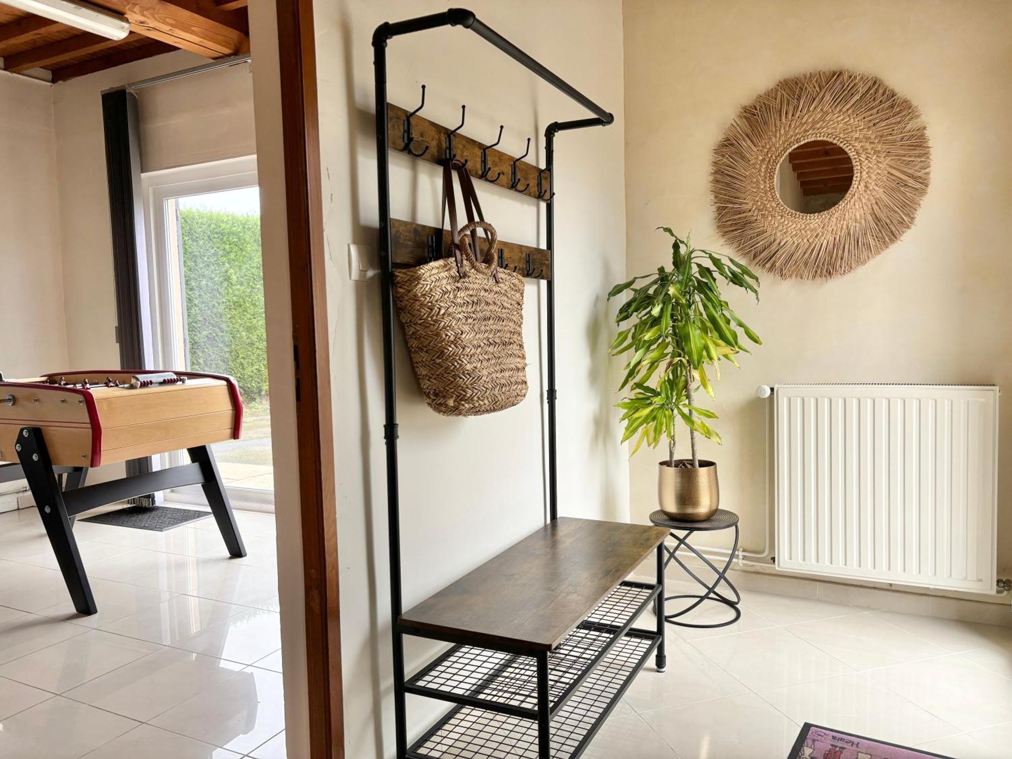 Le So Art, Grande Maison 4 Chambres, Terrain De Petanque, Grand Jardin Clos, Flipper, Babyfoot, Jeux Arcade, Ping Pong,1 Km Mer, Proche Golf, Port En Bessin, Bayeux Et Plages Du Debarquement, Adaptee Enfants Commes Экстерьер фото